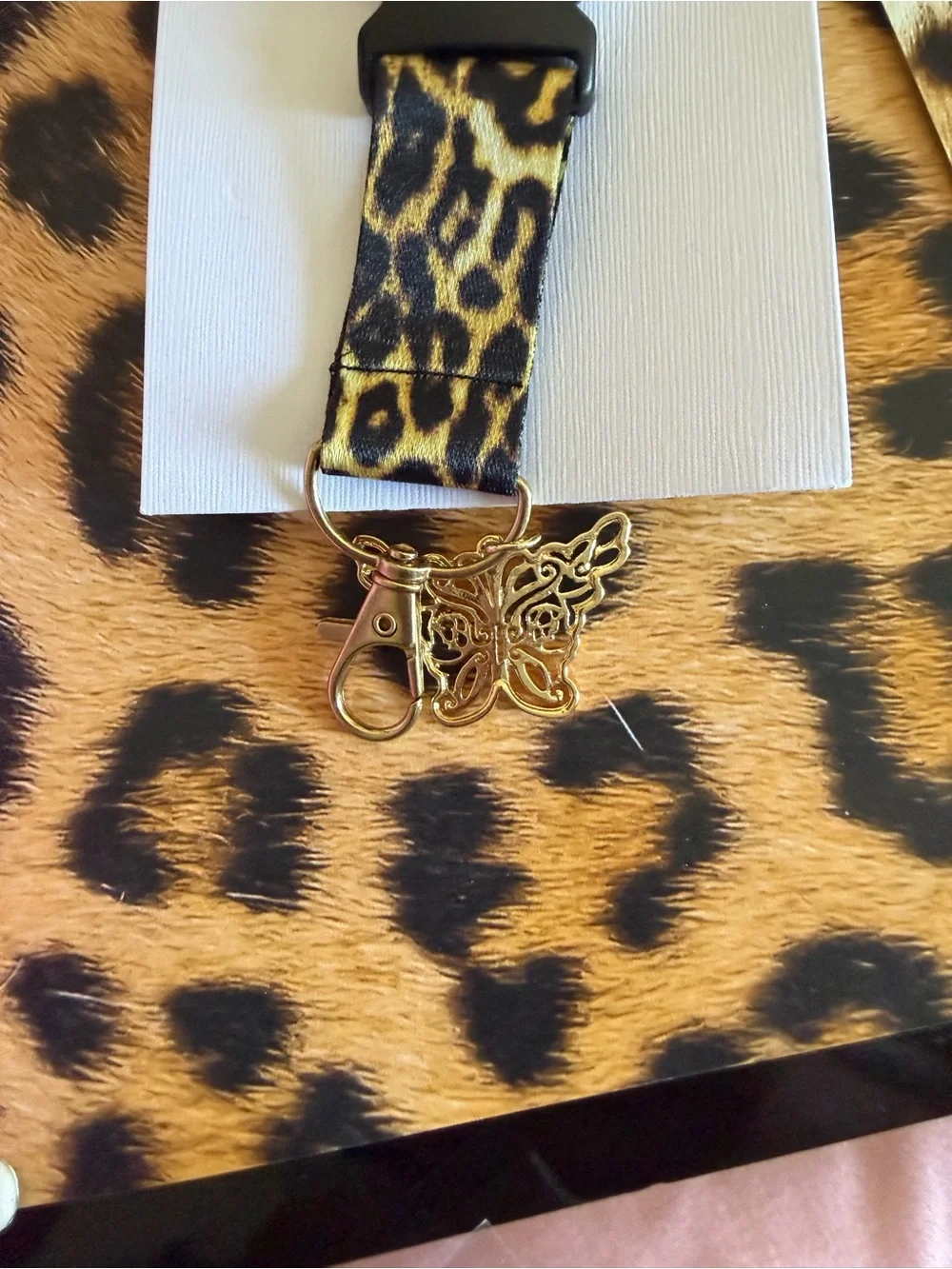 Jessica Simpson Kids Leopard Print Lanyard - Yellow Brown Black